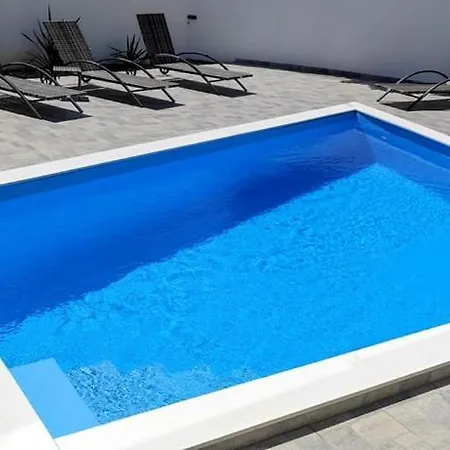 Willa Krk, Sottovento With Pool, 8p *