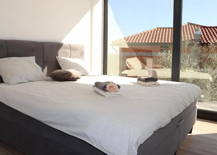 别墅 Krk, Sottovento With Pool, 8p Zgaljic