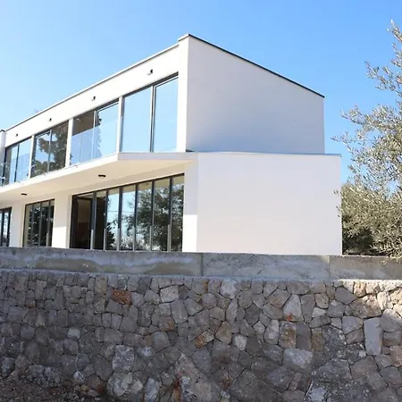 Villa Krk, Sottovento With Pool, 8p